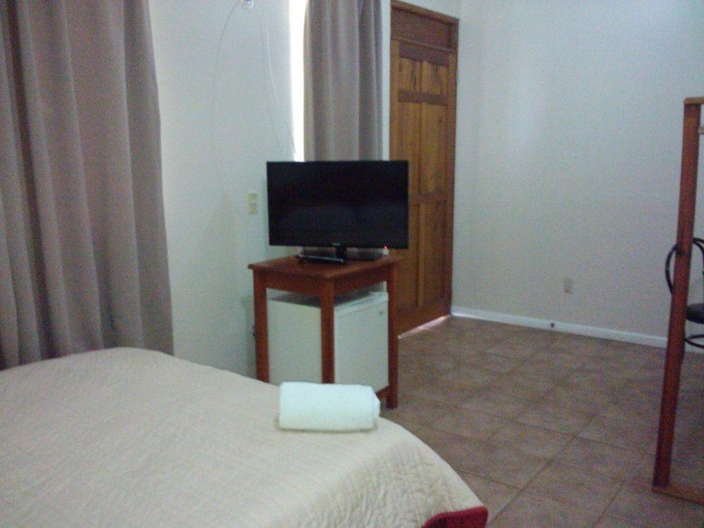 Hotel La Villa Quesada  エクステリア 写真