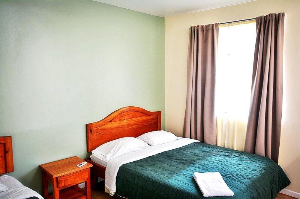 Hotel La Villa Quesada  エクステリア 写真